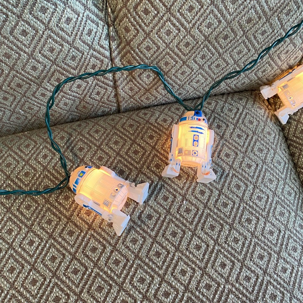 R2-D2 String lights - Picture 4 of 9